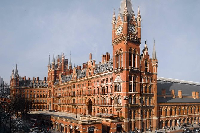 Private Transfer: Heathrow Airport to London Kings Cross or St Pancras Stations - Child seats, service animals, and passenger needs