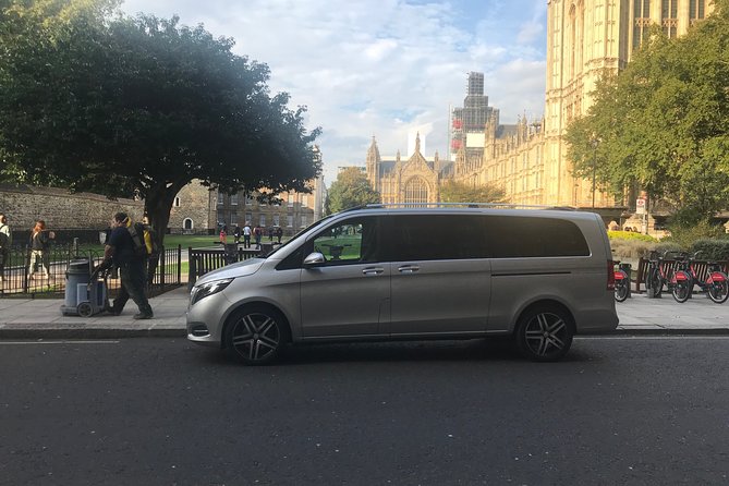 Private Transfers London Heathrow to Southampton Cruise Terminal via Stonehenge - The Ride to Southampton Cruise Terminal