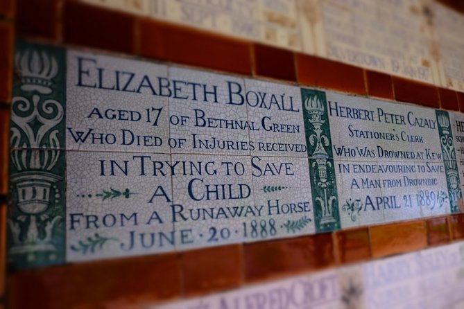 Private Walking Tour: Essential London and Hidden Gems - Fleet Street, the Inns of Court, and an old pub