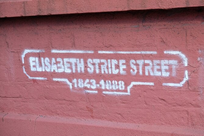 Private Walking Tour: Jack The Ripper and East End - What the private format adds