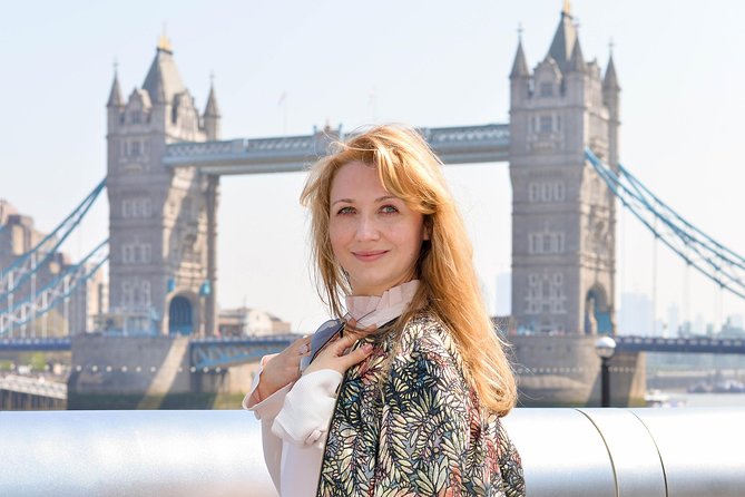 Professional Photoshoot with London Landmarks - Westminster Bridge and London Eye Views