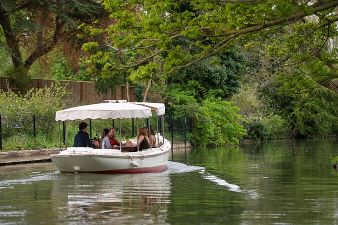 River Cruise with Three Course Riverside Restaurant Dining - Cruising the Thames and the Oxford Isis