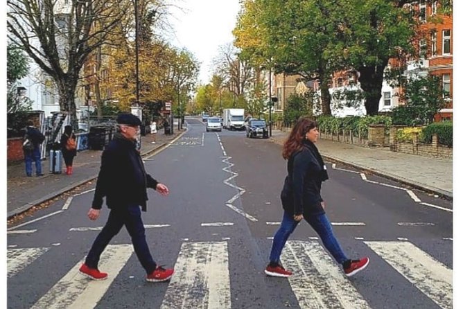 Rock Cab Tours presents Music Legends Private Taxi Tour of London - Why this private music tour works so well