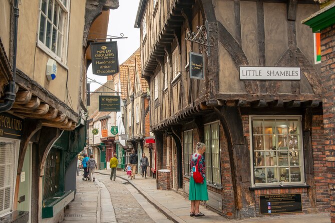Romans, Vikings and Medieval York: An Audio Tour - Abbey ruins bring atmosphere without a long lecture