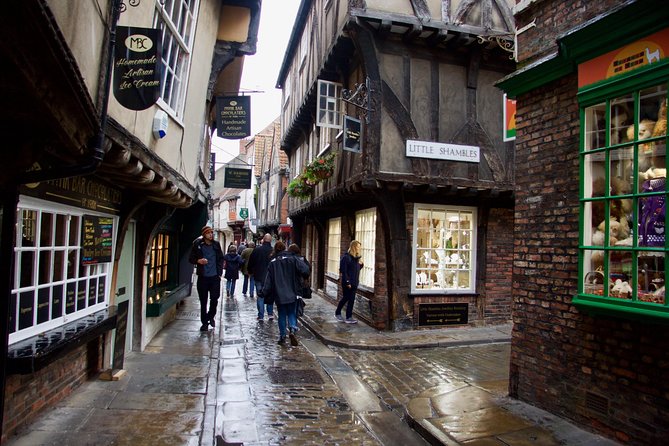 Romans, Vikings and Medieval York: An Audio Tour - York Minster gives the tour its grand opening