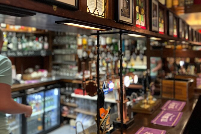 Royal Historic Pubs Walking Guided Tour in London - What the $44.38 price really covers