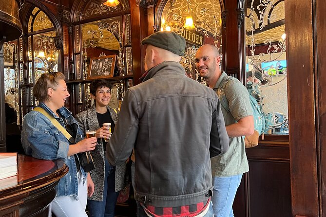 Royal Historic Pubs Walking Guided Tour in London - Who will enjoy this most