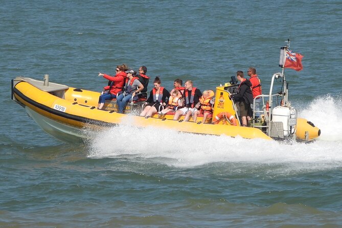 Scroby Sands Seal Watching - A 40-minute coastal run with Lowestoft and Corton