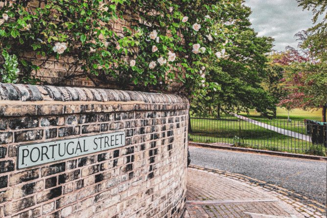 Secrets of King’s College Cambridge, Hawking, Darwin, Newton - Why this Cambridge audio walk works