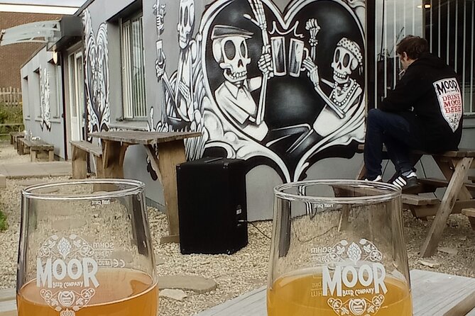 Self-Guided Craft Beer Tour (Explore Old Market) - A traditional pub and two thirds of cask beer