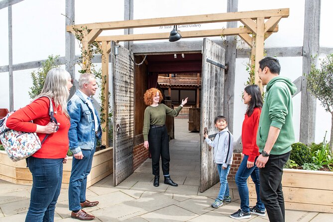 Shakespeare's Globe Guided Tour - Why the guides make the short tour work