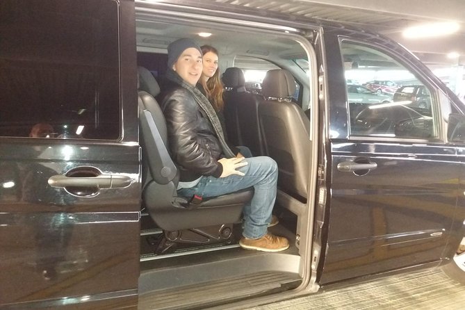 Shared Arrival Transfer London Airport to Hotel Accommodation - Heathrow to central London: the first city views