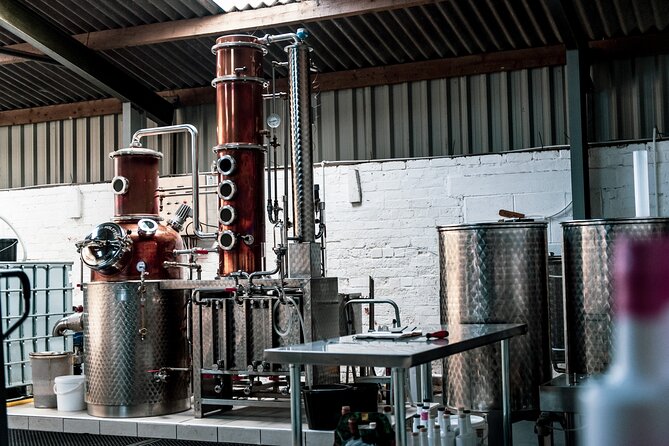 Shared Gin, Vodka & Rum Making Experience at Nelson's Distillery - How the hosts shape the day