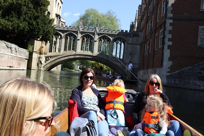 Shared Punt Tour - Cambridge - Why a Cambridge punt ride is worth your time