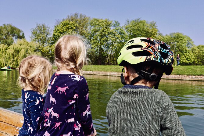 Shared Punt Tour - Cambridge - Clare Bridge and the college gardens
