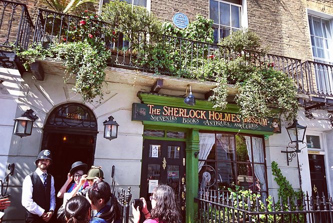 Sherlock Holmes Old London - Very Small Group Walking Tour - St Bartholomew’s Hospital, where Holmes met Watson