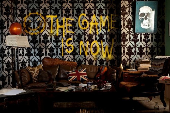 Sherlock: The Official Live Game - The fully themed bar and the overall mood