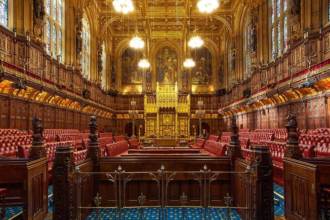 Skip the Line Parliament & Westminster Abbey Fully-Guided Tour - The break between the two landmarks