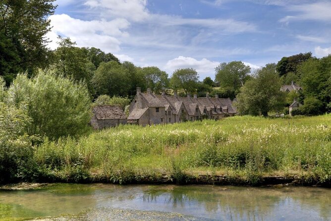 Small-Group Cotswolds Tour (From London) - Bibury and the famous Arlington Row