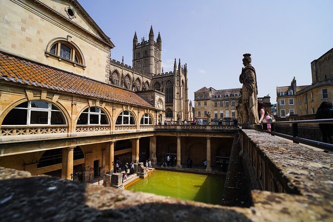 Small-Group Day Trip to Stonehenge, Bath and Windsor from London - The ride between stops can make or break the day