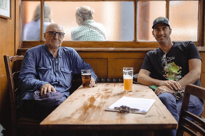 Soho Music & Historic Pubs Tour - Guides who turn facts into an afternoon out