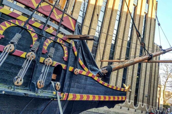 Southwark Pirates of the Thames Quest Experience in London - HMS Belfast and the finish at Tower Bridge