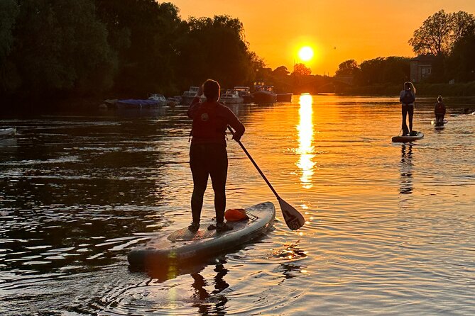 Stand up Paddleboarding on the beautiful Thames at Richmond - Why Richmond is a good place to learn paddleboarding