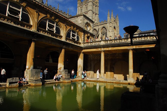 Stonehenge and Bath - Day Tour from Brighton - How the group size affects the day