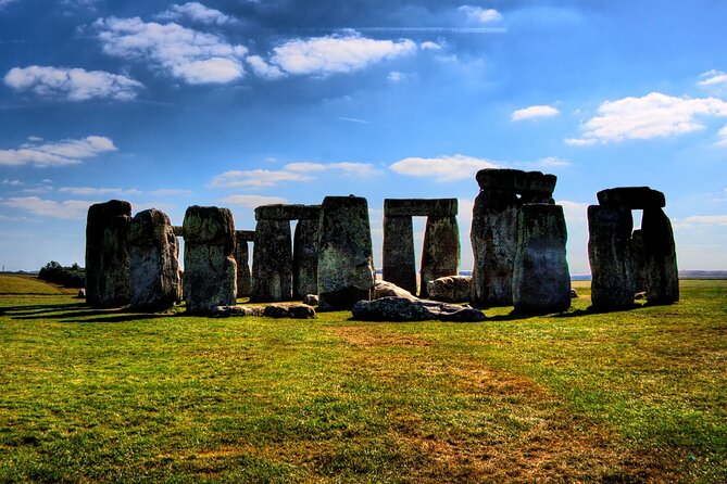 Stonehenge and Windsor from London - How much walking and waiting should you expect?