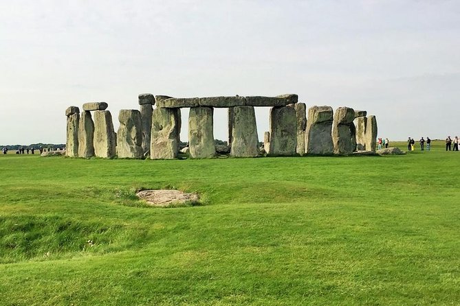 Stonehenge & Bath Day Tour from London including Admission - Bath Abbey, Royal Crescent, and the guided walk