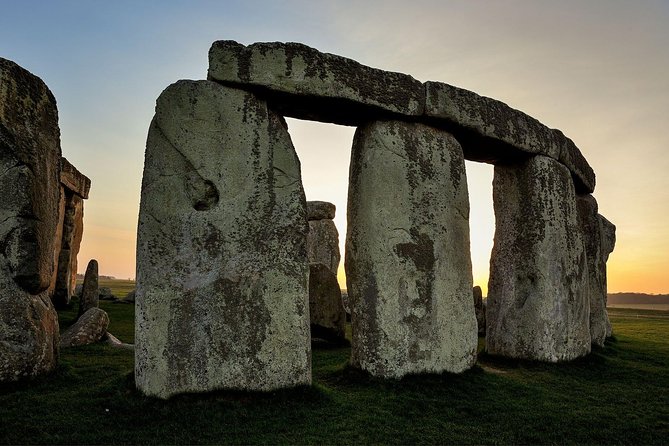 Stonehenge Half-Day Tour from London with Admission - Two hours among the Stonehenge stones