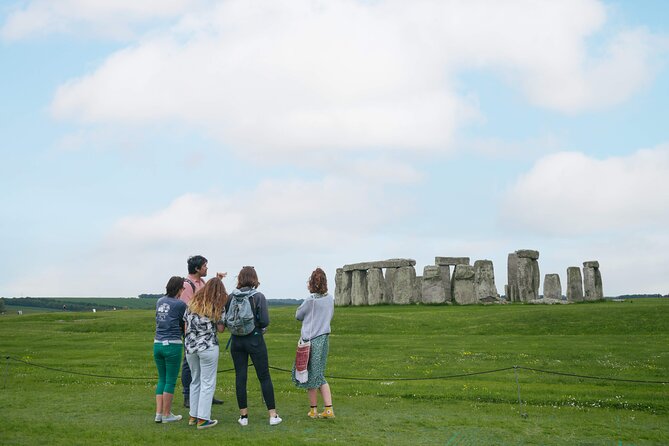 'Stonehenge & Secret England' from Bath for 2-8 curious adventurers - Two hours at the stones