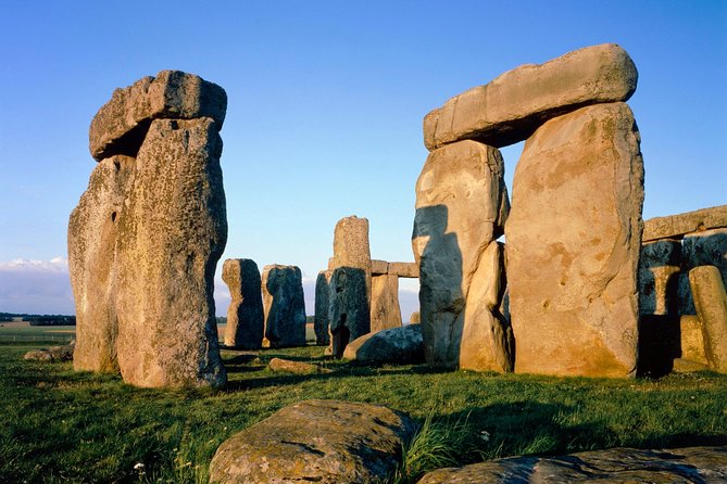 Stonehenge, Windsor Castle, and Bath from London - Starting at Victoria Coach Station