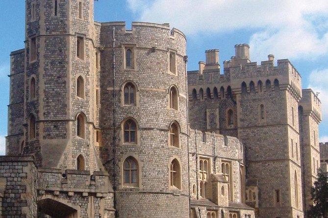 Stonehenge, Windsor Castle and Bath Full Day Guided Tour - What the guides add to the day