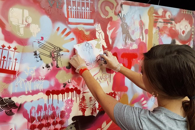 Street Art Tour and Spray Painting Workshop in London - What you learn while looking at the walls