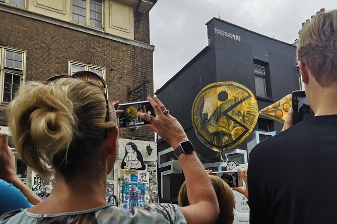 Street Art Walking Tour and Workshop in London - Why this East London tour feels different