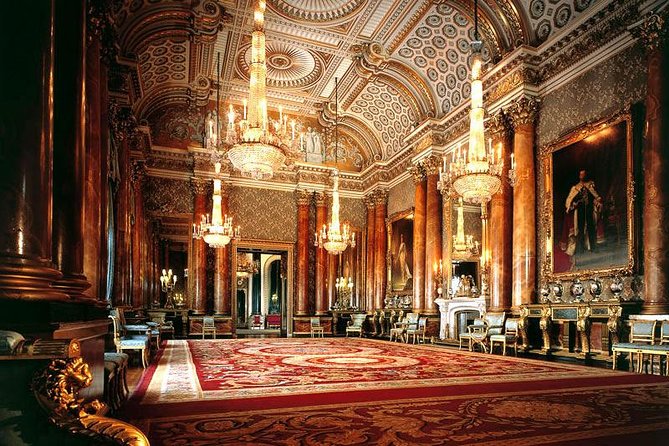 Summer Special: Buckingham Palace & Windsor Castle Tour - Returning to London through Harrods