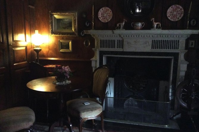 The Beatrix Potter And Peter Rabbit Private Tour - The Beatrix Potter Gallery in Hawkshead