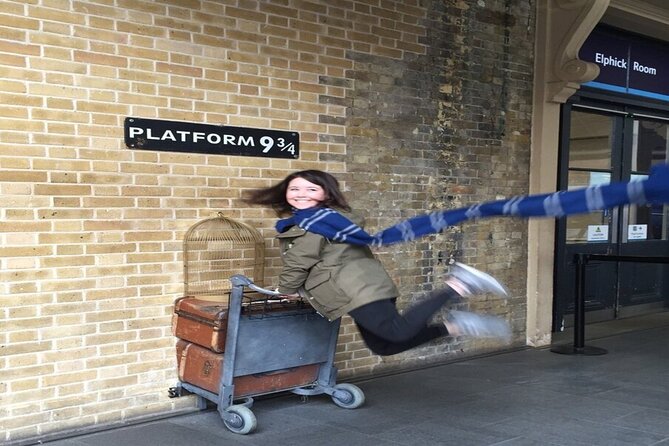 The Best Harry Potter Tour & The London Dungeons - Borough Market and the walk toward London Bridge