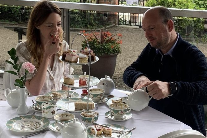 The Kensington Palace Gardens Royal High Tea - How to make the afternoon go smoothly