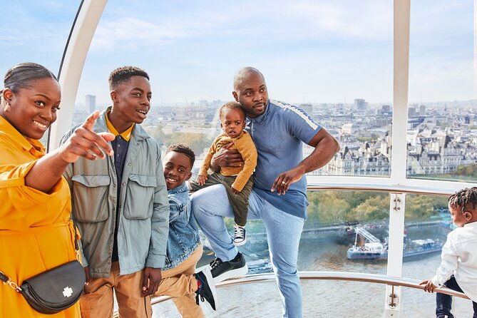 The London Eye Entry Ticket - Photos, narration, and the people inside