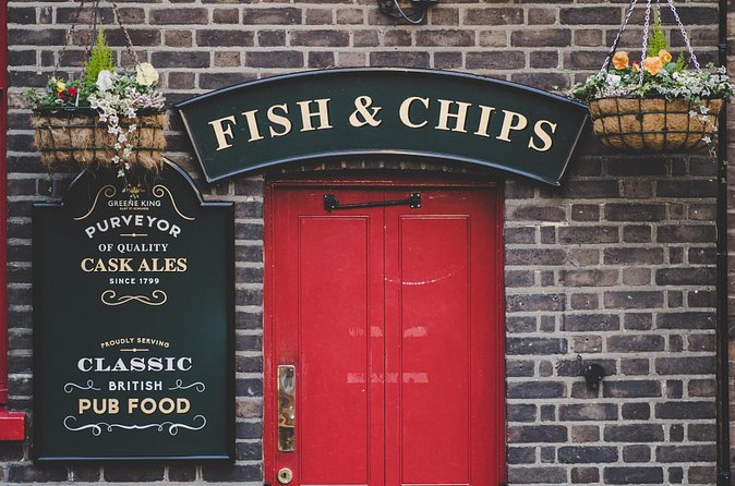 The Oldest Pubs of London (Private tour) - Finding Ye Olde Mitre in its tucked-away setting