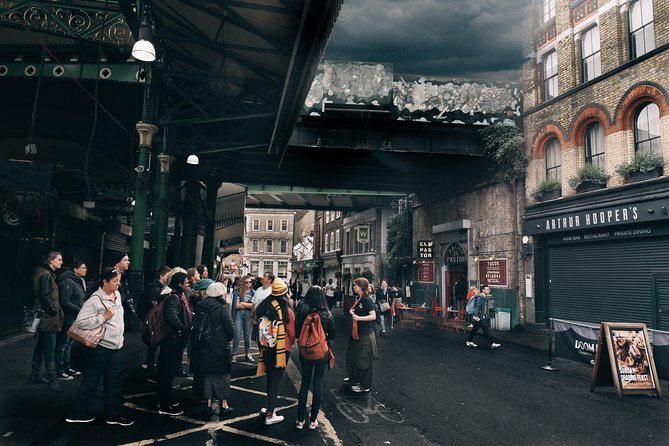 The Original Harry Potter Film Locations Tour : with Boat Ride - Millennium Bridge and the city skyline
