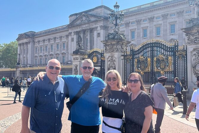 The Ultimate 6-hour Private Tour of London in an Iconic Black Cab - The City reveals money, fire, and old London streets