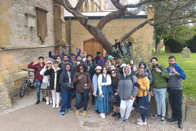 The WalkTalkShow.co.uk - Guided Tour of Stratford upon Avon - The Guild Chapel and the school Shakespeare attended