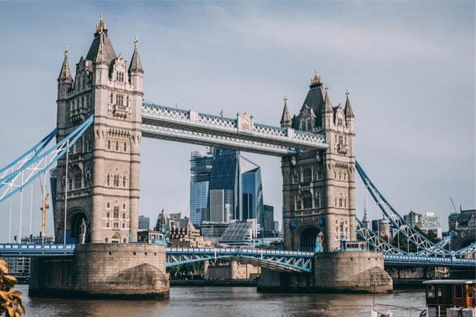 Tilbury Cruise Terminal to London Private Arrival Transfer - The 70 to 90 minute ride into London