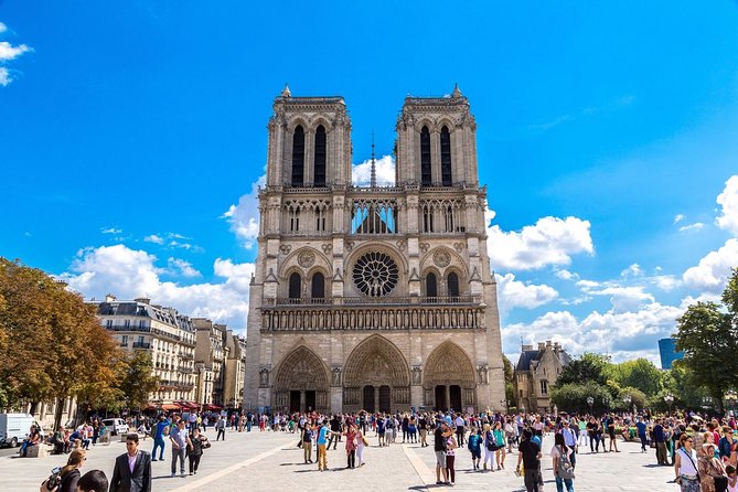 Trip to Paris with Seine Cruise, Bus Tour and Travel Card - The Eiffel Tower and the classic Paris view