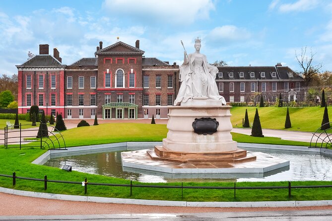 VIP Kensington Palace Gardens Tour & Royal Tea Crown Experience - Meeting Near Hyde Park and Getting Started