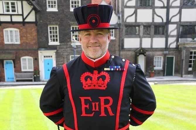 VIP Tower of London and Crown Jewels Tour with Private Beefeater Meet & Greet - Is $155.33 a fair price?