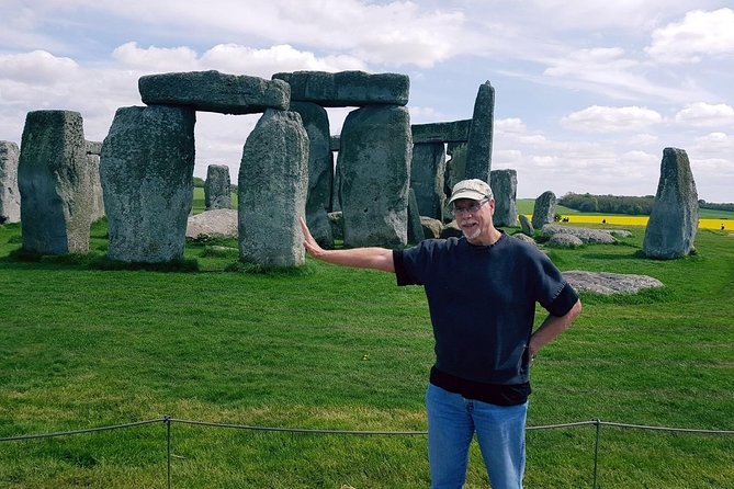 Visit Bath And Stonehenge: Private Black Cab Day Trip from London - Reaching Stonehenge before the crowds